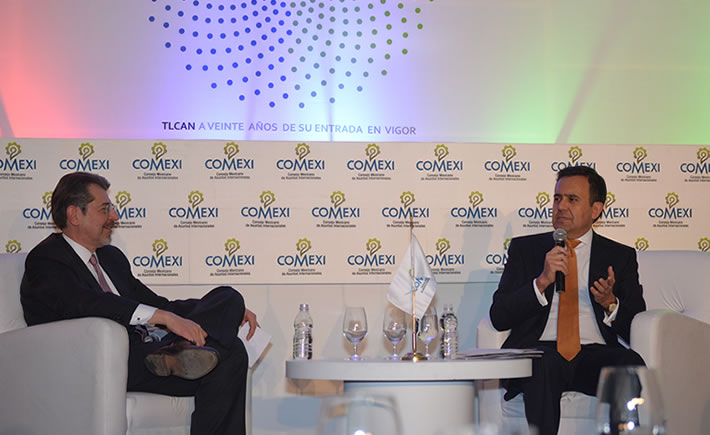 El Secretario de Economía (SE), Ildefonso Guajardo Villarreal, participó en el evento "Tratado de Libre Comercio con América del Norte, a 20 años de su entrada en vigor", organizado por el Consejo Mexicano de Asuntos Internacionales (COMEXI), en la Ciudad de México. (Foto: Cortesía SE). 