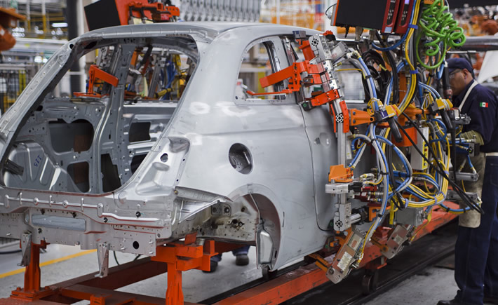  De las 107 empresas más importantes de autopartes en el mundo, más del 80% tiene instalaciones en México. (Foto: Chrysler) 
