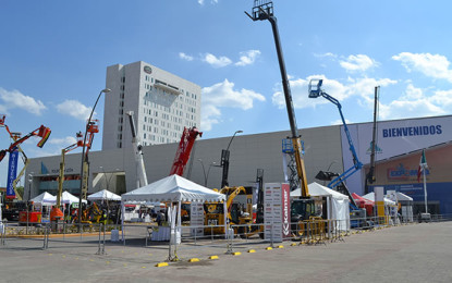 Japoneses buscan en Expomaq servicios para maquinaria