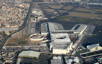 La ampliación del aeropuerto, un proyecto que urge decidir