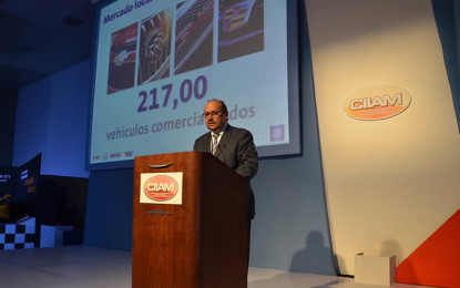 Presidente de GM México inaugura CIIAM 2015