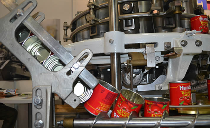 La selección, preparación, empaque y enlatado de alimentos son algunos de los rubros que mayores montos de insumos nacionales consumen. (Foto: VI)