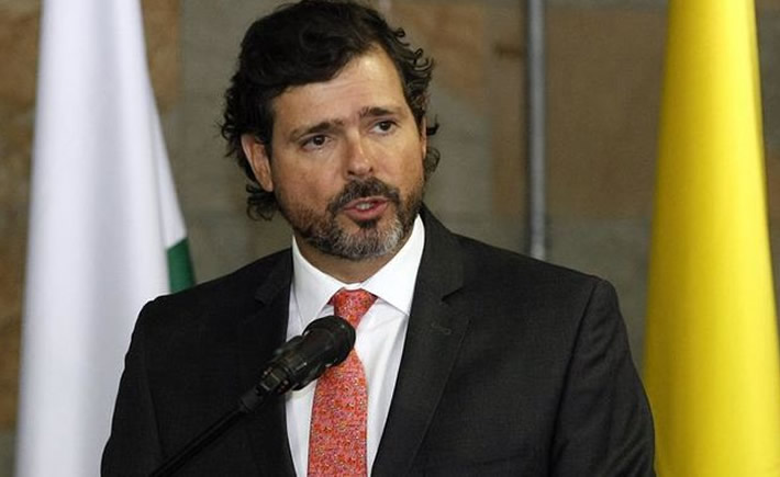 Presidente ejecutivo de Inexmoda, Carlos Eduardo Botero Hoyos. (Fuente: TVN Noticias)