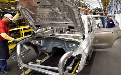 Producción automotriz crece 3.9%