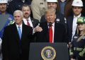 Trump firma T-MEC y dice que es una victoria colosal para la manufactura