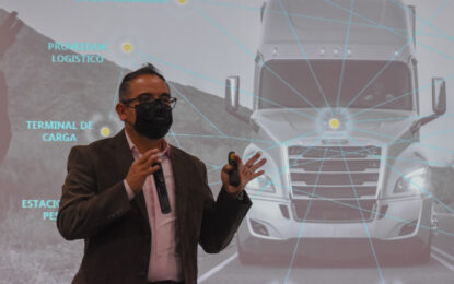 Los vehículos conectados, “objetos increíbles”: Daimler Trucks México