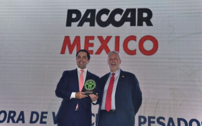 CIIAM: INA premia a Paccar México como mejor armadora de vehículos pesados del año