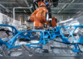 BMW Group amplía el uso de sujetadores robóticos impresos en 3D